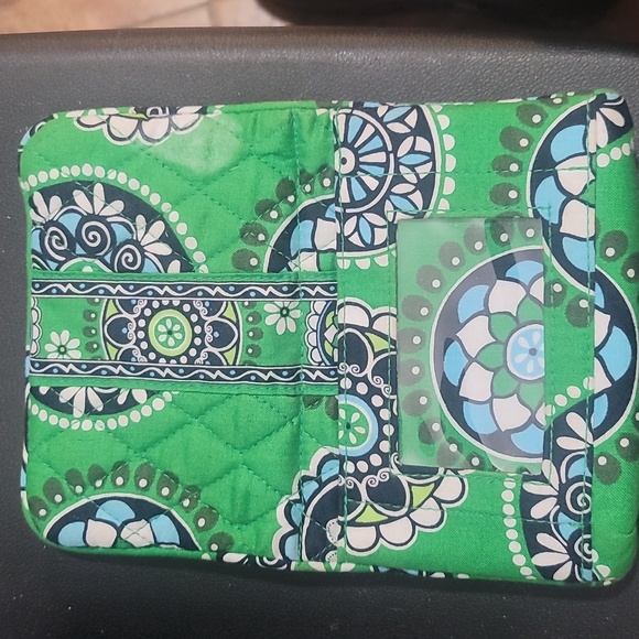 VERA BRADLEY retired rare cupcake blue green medallions wallet - Picture 4 of 8